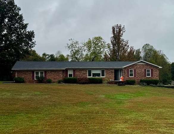 2.18 Acres of Residential Land with Home for Sale in Madisonville, Kentucky