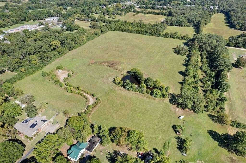 21 Acres of Agricultural Land with Home for Sale in Lavaca, Arkansas