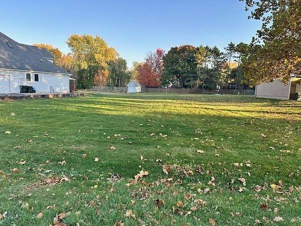 0.36 Acres of Residential Land for Sale in Lake Holiday, Illinois