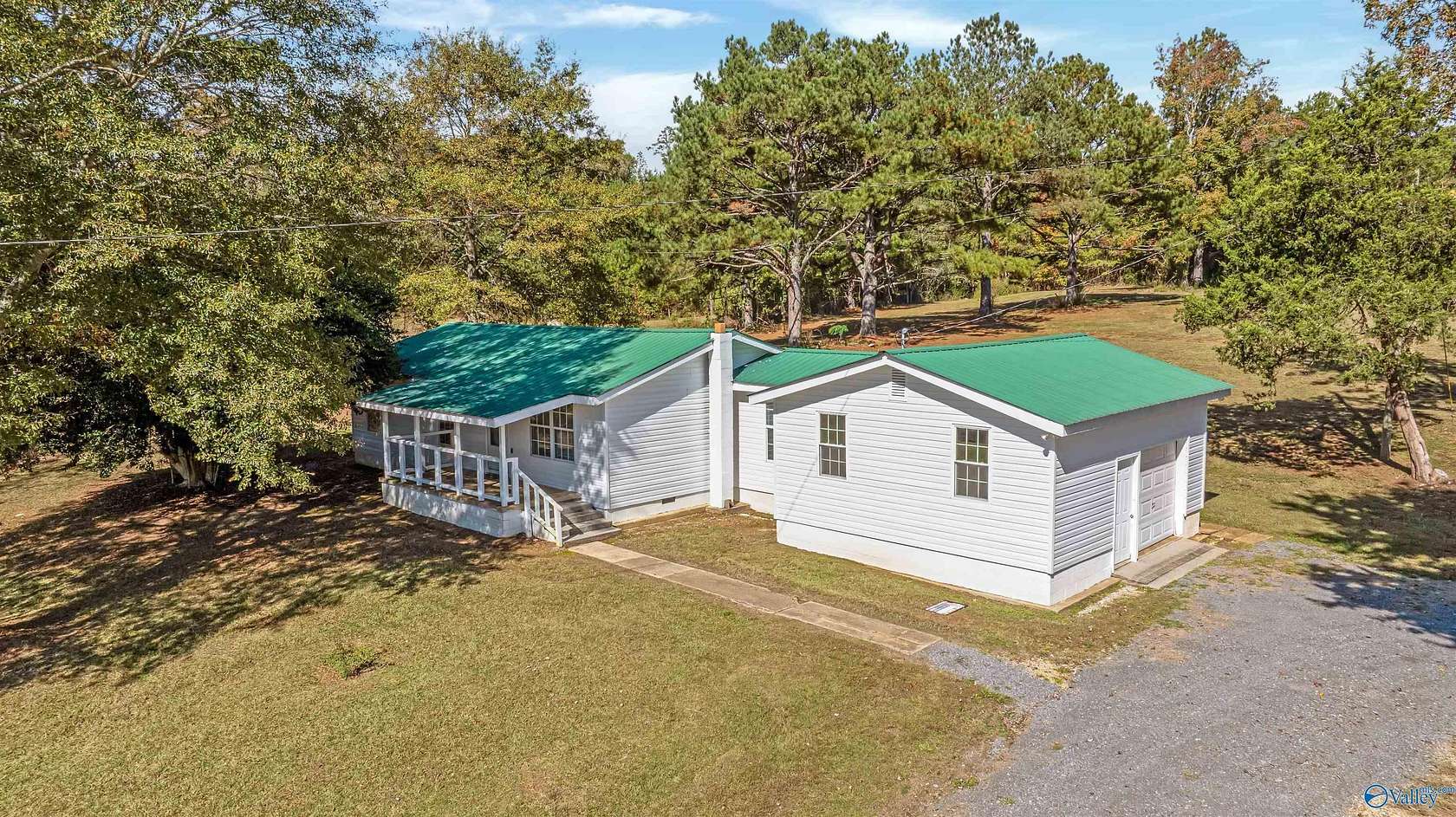 2 Acres of Residential Land with Home for Sale in Gaylesville, Alabama