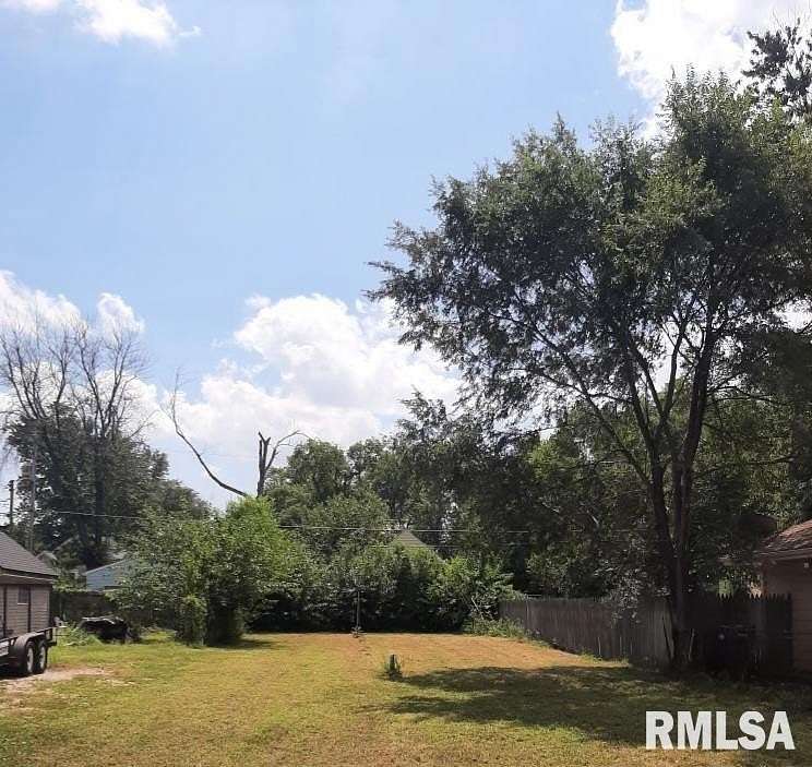 0.12 Acres of Residential Land for Sale in Pekin, Illinois