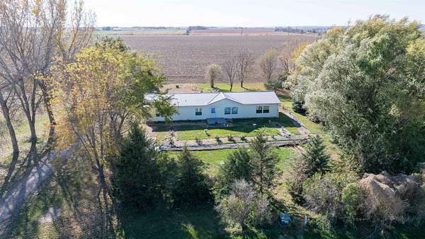 2.3 Acres of Residential Land with Home for Sale in Salix, Iowa