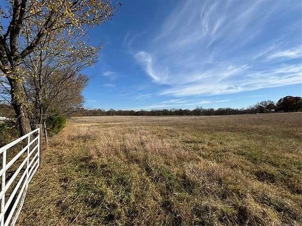 10 Acres of Residential Land for Sale in Claremore, Oklahoma