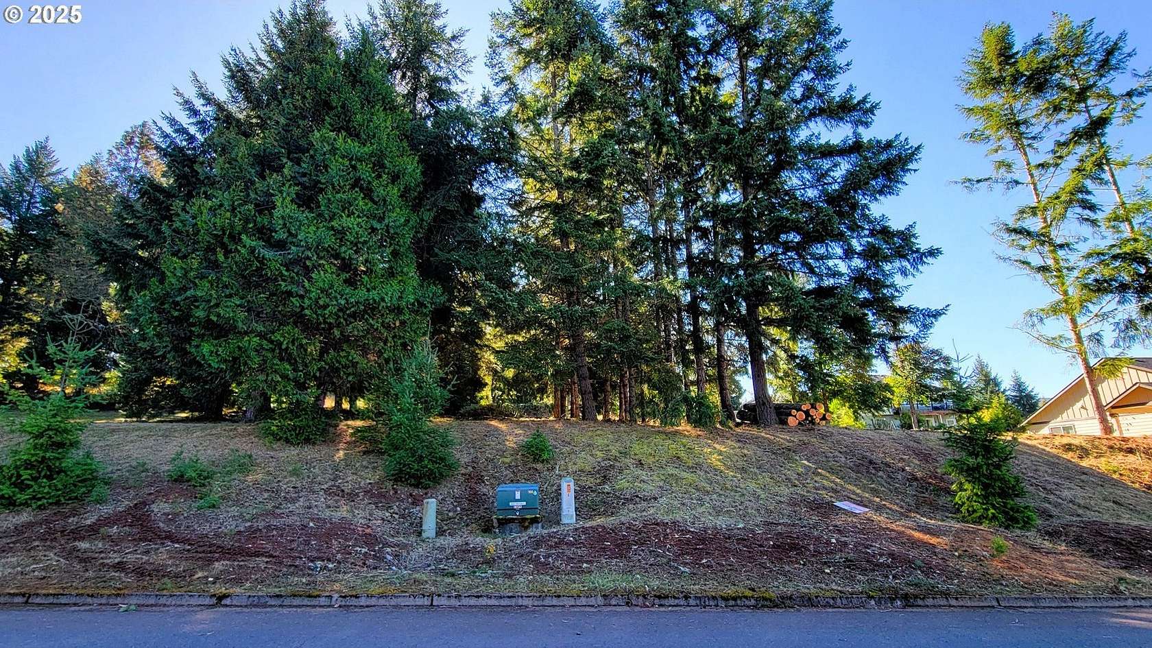0.26 Acres of Residential Land for Sale in Oakridge, Oregon