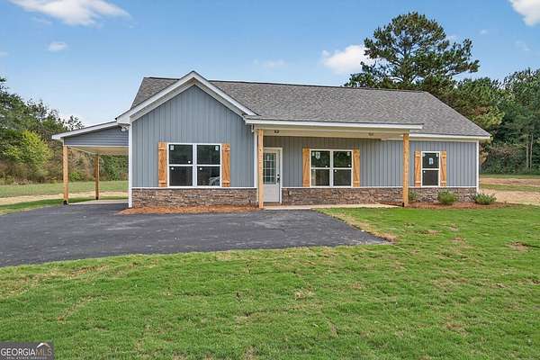 3.1 Acres of Residential Land with Home for Sale in Buchanan, Georgia