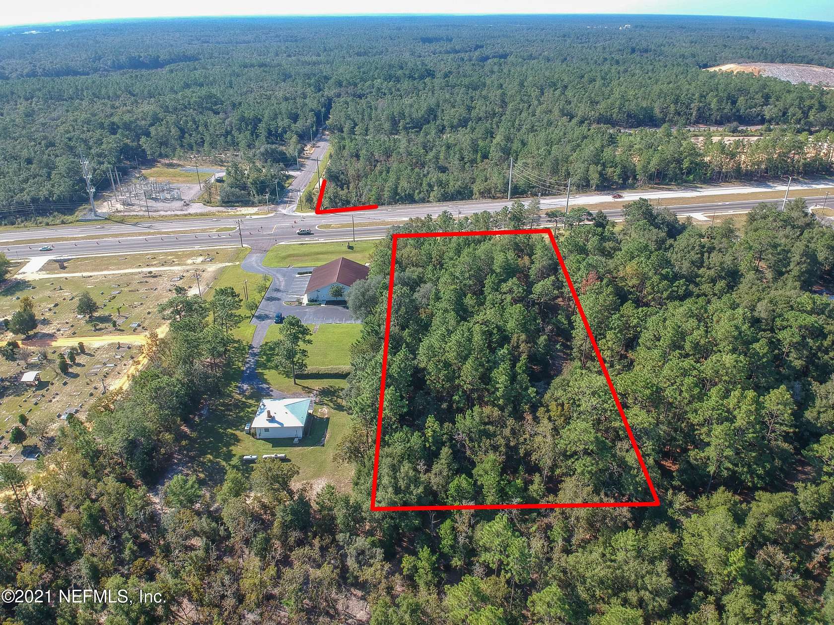 4.86 Acres of Commercial Land for Sale in Interlachen, Florida
