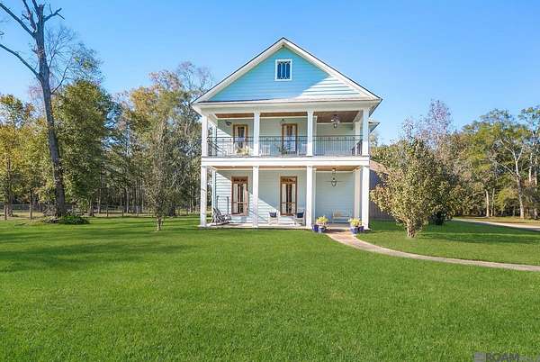 2.55 Acres of Residential Land with Home for Sale in Baker, Louisiana