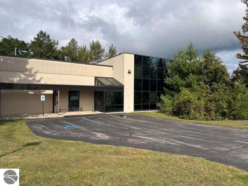1.7 Acres of Improved Commercial Land for Sale in Elk Rapids, Michigan