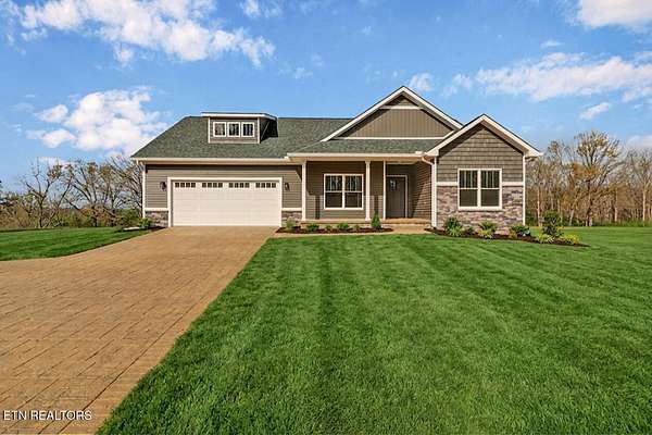 1.86 Acres of Land with Home for Sale in Jamestown, Tennessee