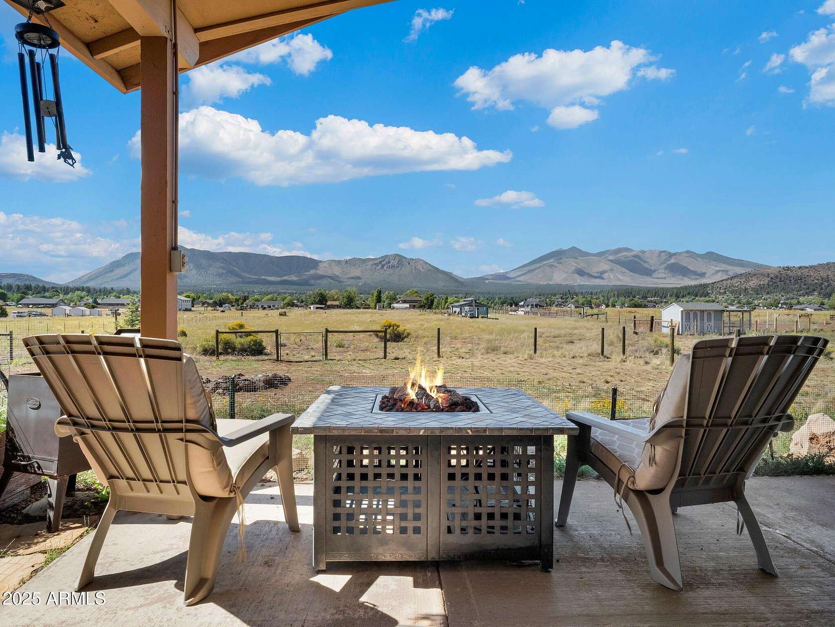 2.39 Acres of Residential Land with Home for Sale in Flagstaff, Arizona