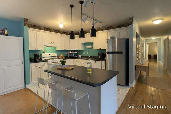 11 Acres of Land with Home for Sale in Graysville, Tennessee