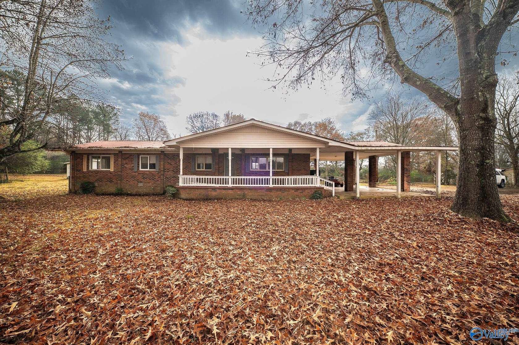 3 Acres of Residential Land with Home for Sale in Stevenson, Alabama