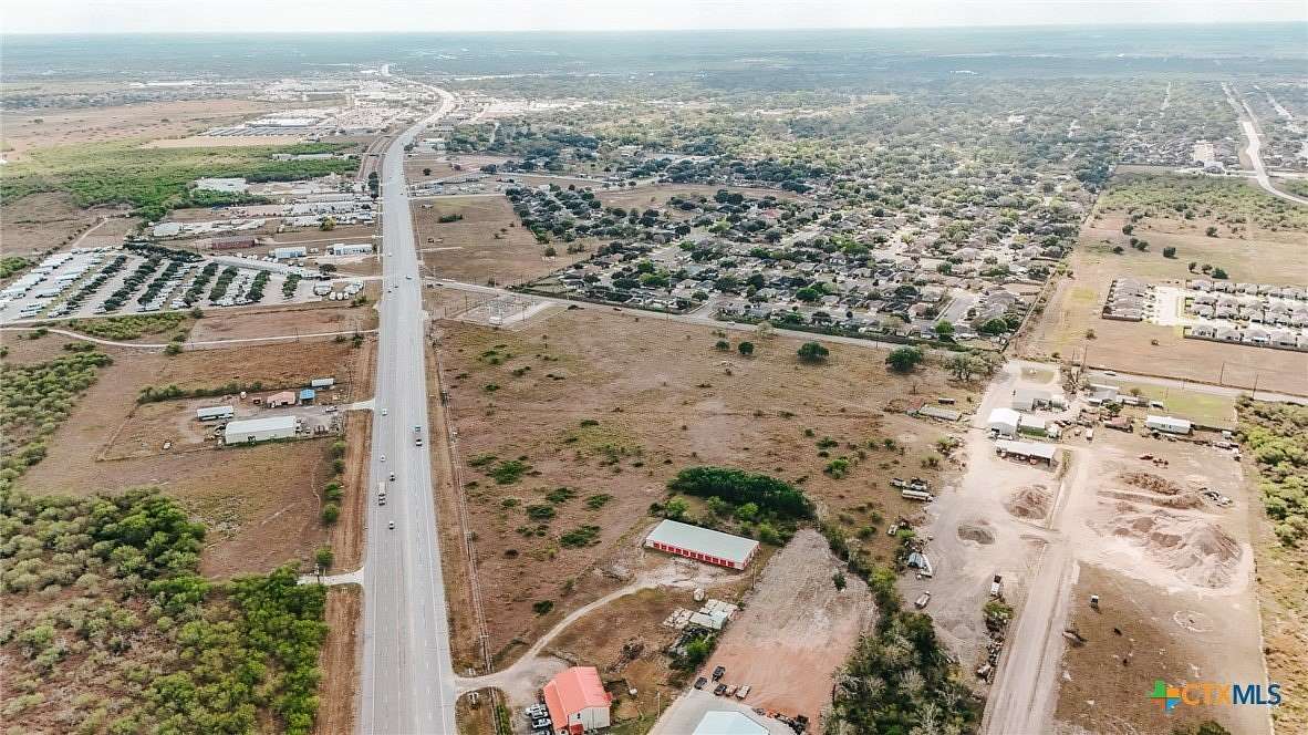 18.7 Acres of Commercial Land for Sale in Victoria, Texas