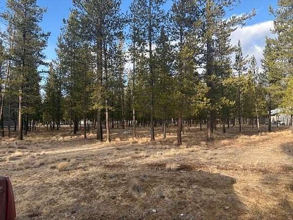 0.98 Acres of Land for Sale in La Pine, Oregon