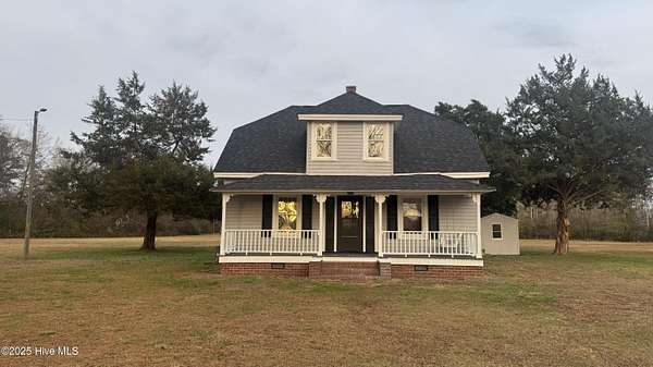 6.39 Acres of Residential Land with Home for Sale in Bladenboro, North Carolina