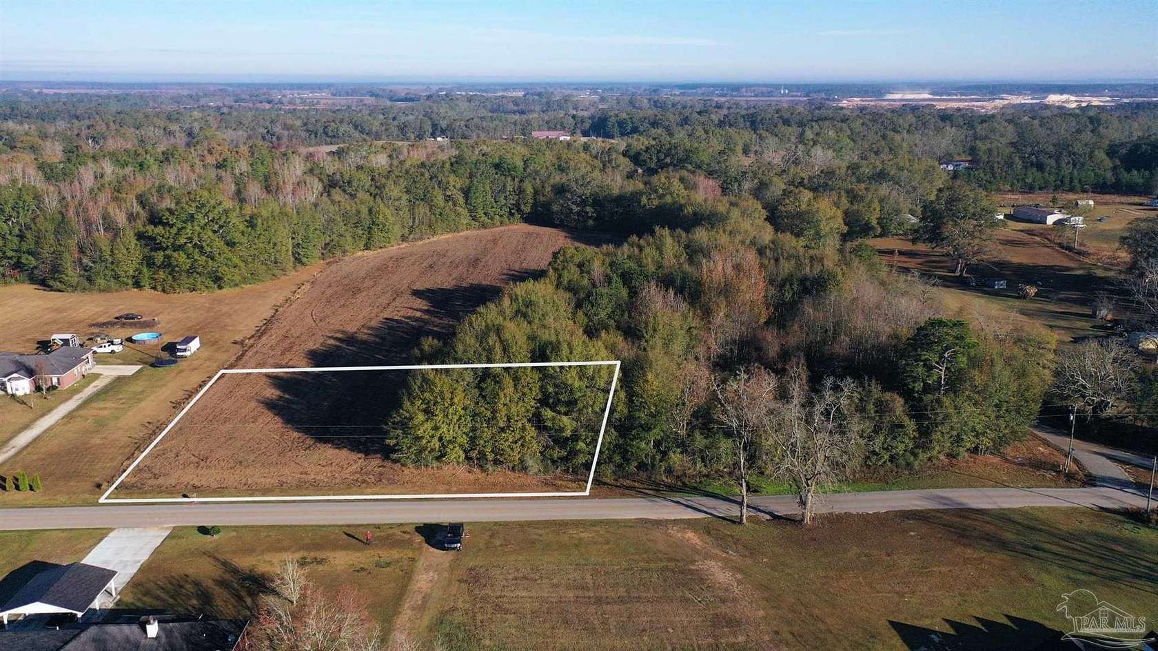 1.25 Acres of Residential Land for Sale in Atmore, Alabama
