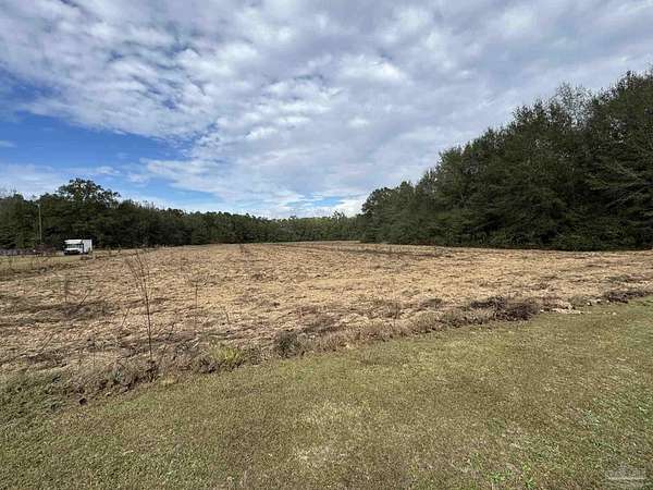 1.25 Acres of Residential Land for Sale in Atmore, Alabama