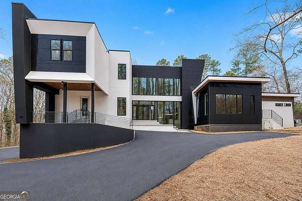 2.37 Acres of Land with Home for Sale in Atlanta, Georgia