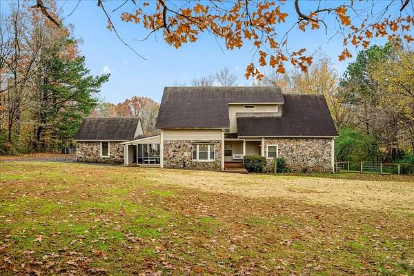 4 Acres of Residential Land with Home for Sale in Bartlett, Tennessee