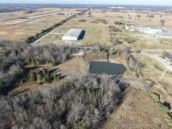 5 Acres of Residential Land for Sale in Hugo, Oklahoma