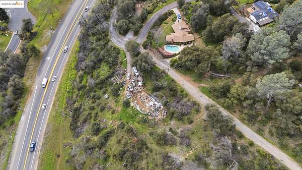 0.92 Acres of Residential Land for Sale in Jamestown, California