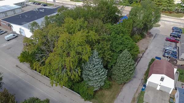 0.32 Acres of Mixed-Use Land for Sale in Morris, Illinois