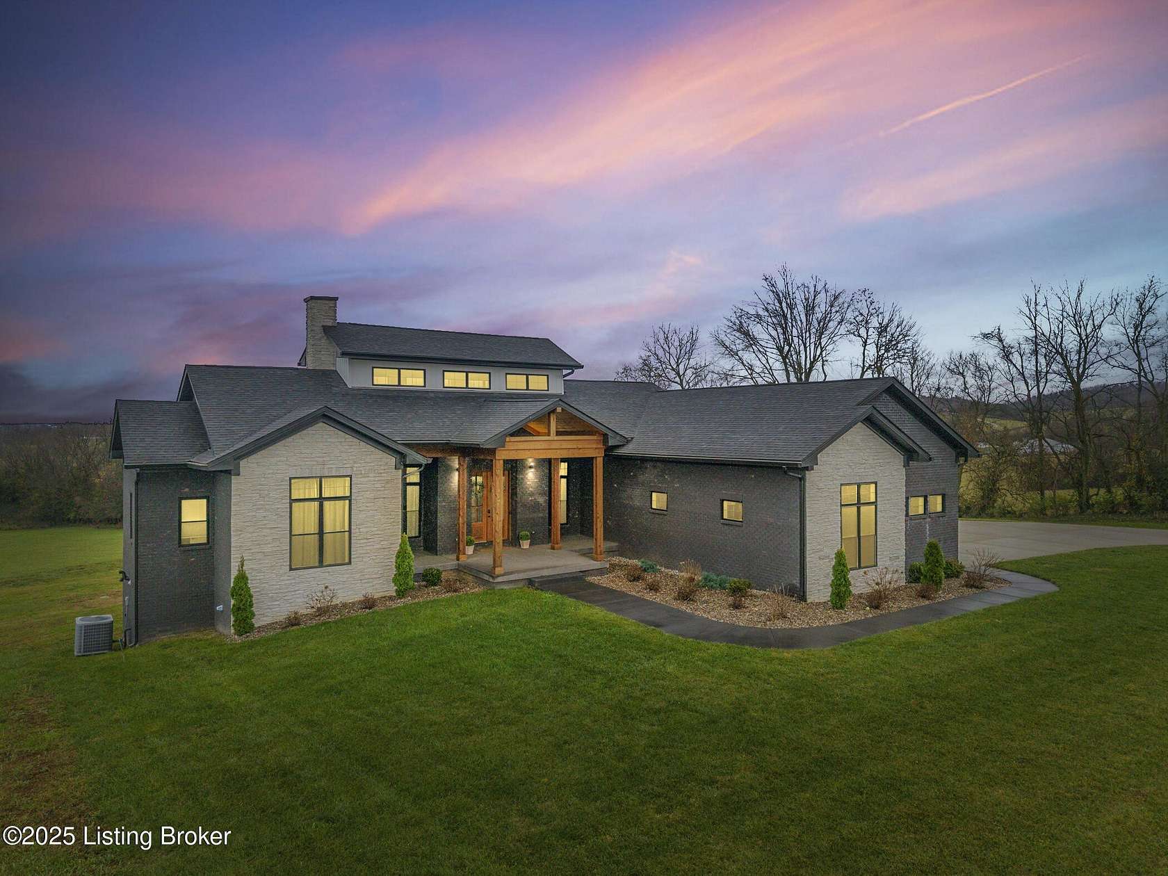 6.6 Acres of Residential Land with Home for Sale in Shelbyville, Kentucky