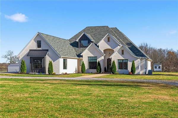 5.33 Acres of Residential Land with Home for Sale in Bentonville, Arkansas