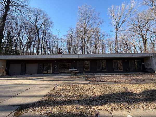 7.5 Acres of Residential Land with Home for Sale in Rochester, Minnesota