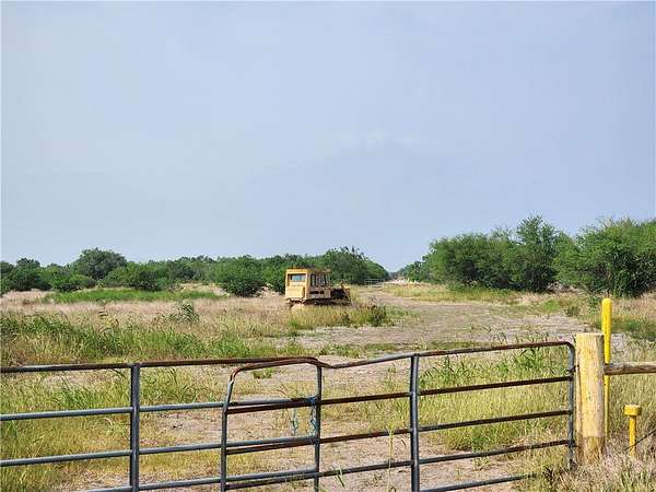 22.1 Acres of Agricultural Land for Sale in Sinton, Texas