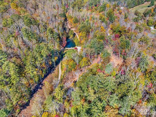 1.33 Acres of Land for Sale in Burnsville, North Carolina