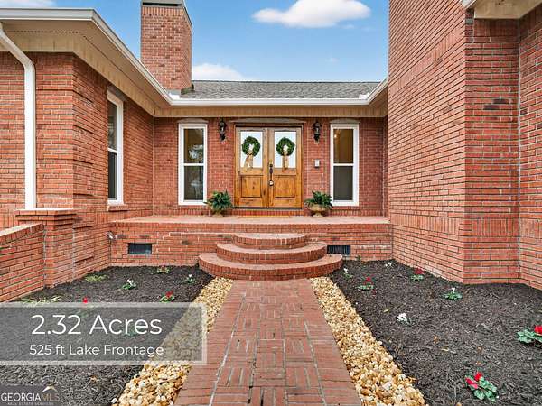 2.32 Acres of Residential Land with Home for Sale in Macon, Georgia