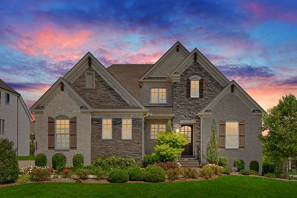 15.2 Acres of Land with Home for Sale in Spring Hill, Tennessee