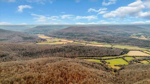 5.56 Acres of Residential Land for Sale in Sewanee, Tennessee