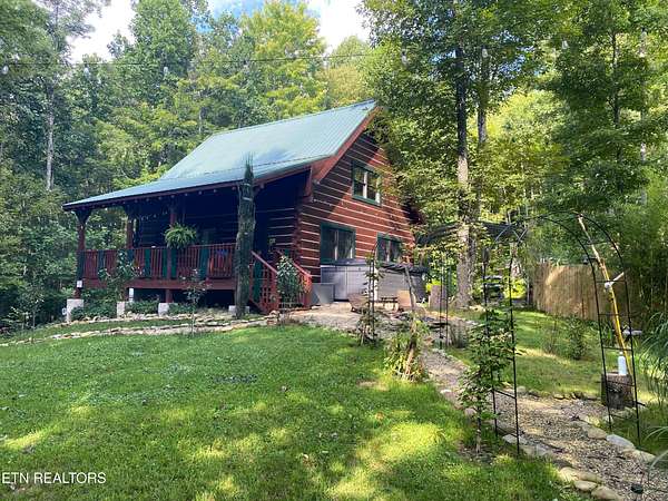 3.33 Acres of Land with Home for Sale in Del Rio, Tennessee