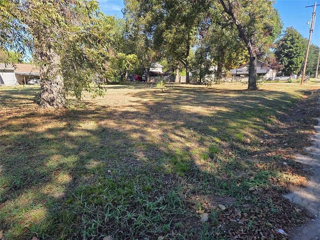 0.32 Acres of Residential Land for Sale in Pauls Valley, Oklahoma