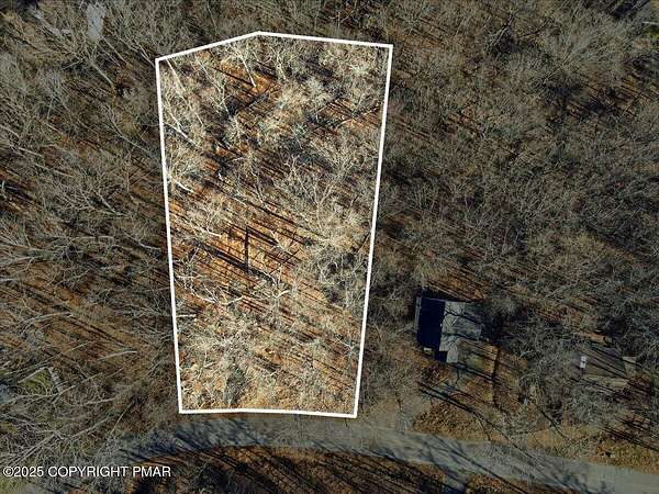 0.58 Acres of Residential Land for Sale in Bushkill, Pennsylvania