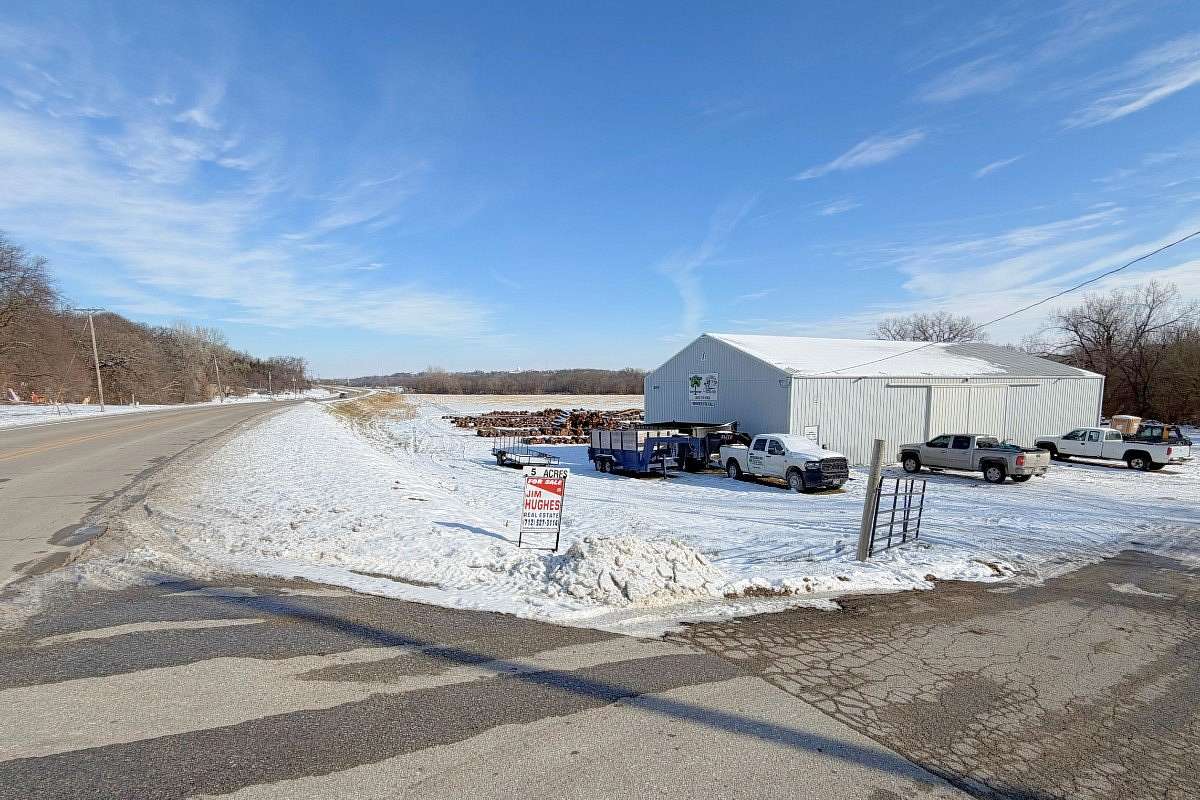 5 Acres of Residential Land for Sale in Glenwood, Iowa