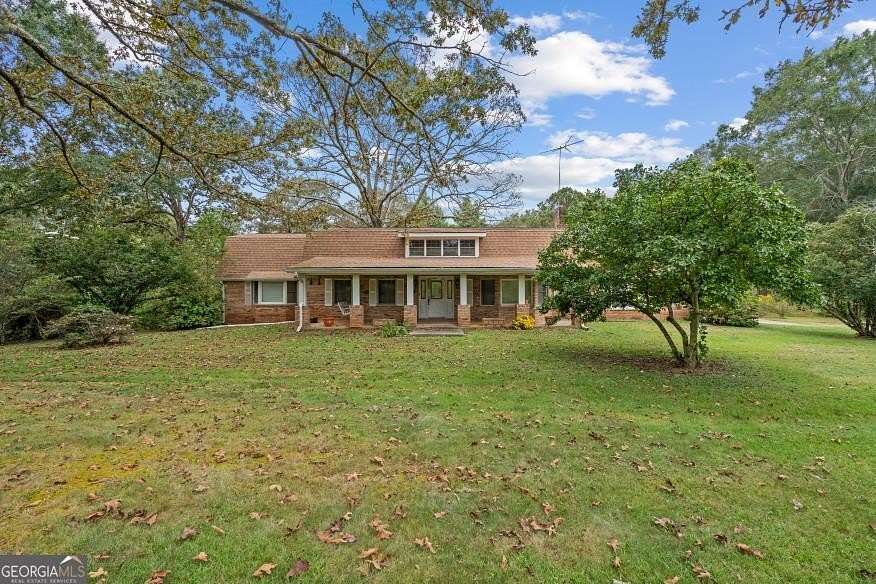 9.8 Acres of Residential Land with Home for Sale in Bowdon, Georgia