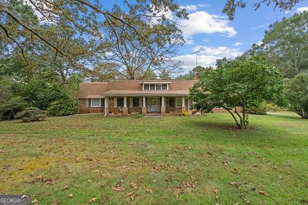 9.8 Acres of Residential Land with Home for Sale in Bowdon, Georgia