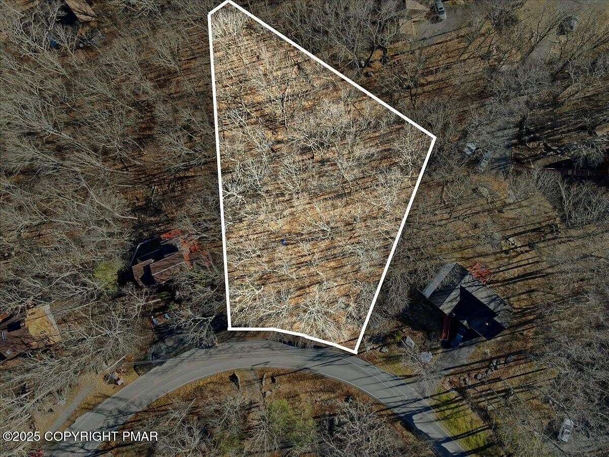 0.45 Acres of Residential Land for Sale in Bushkill, Pennsylvania