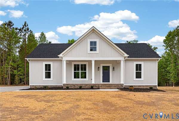 2 Acres of Land with Home for Sale in Warsaw, Virginia