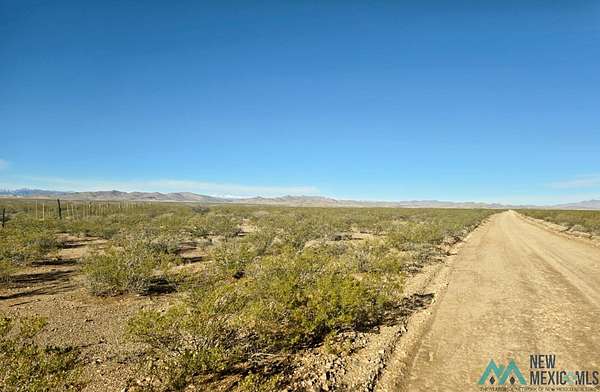 9.86 Acres of Residential Land for Sale in Las Palomas, New Mexico