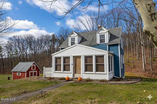 4.64 Acres of Residential Land with Home for Sale in Saxton, Pennsylvania