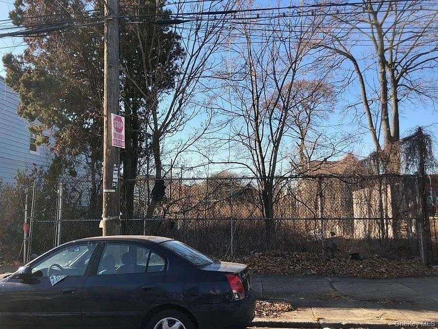 0.05 Acres of Land for Sale in Brooklyn, New York