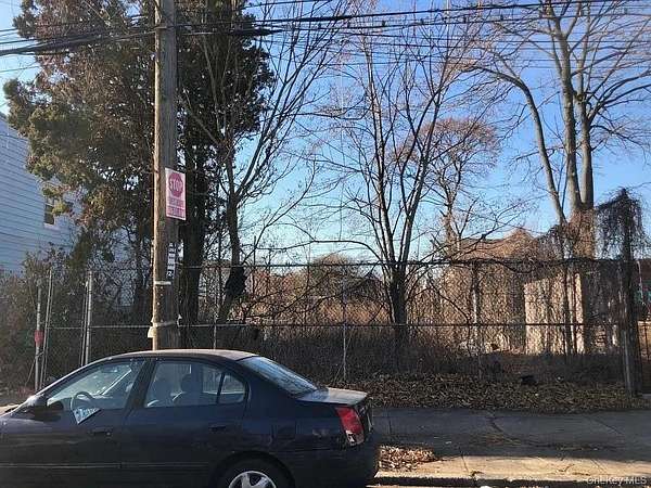 0.05 Acres of Land for Sale in Brooklyn, New York