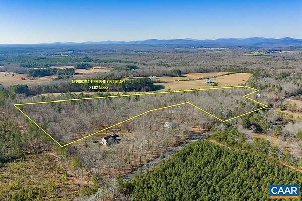 21 Acres of Land for Sale in Scottsville, Virginia