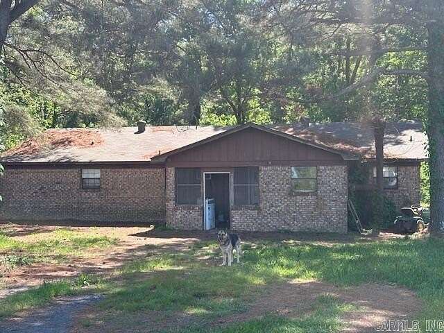 5 Acres of Residential Land with Home for Sale in Lonoke, Arkansas