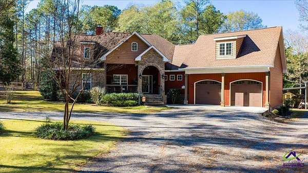 7 Acres of Land with Home for Sale in Fort Valley, Georgia