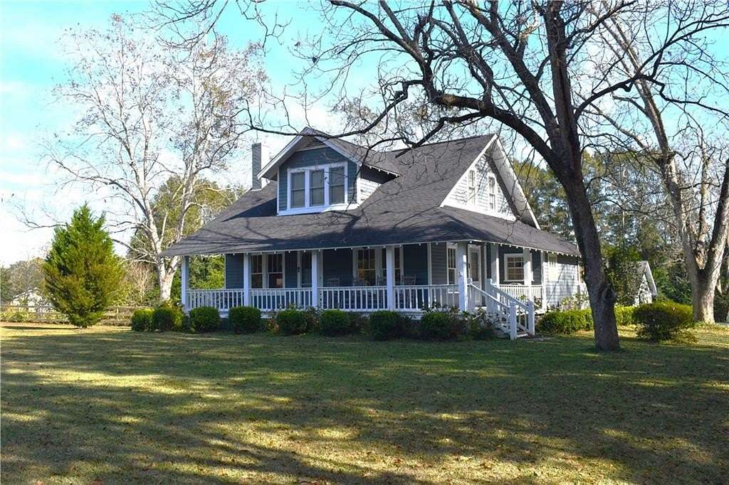 1.56 Acres of Land with Home for Sale in Mobile, Alabama